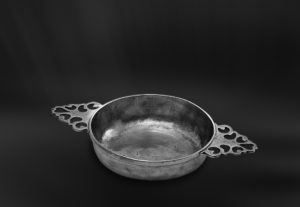 Ciotola in peltro con manici (Art.140)