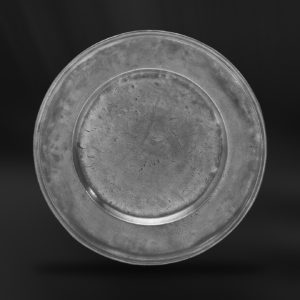 Piatto antico in peltro (Art.152)