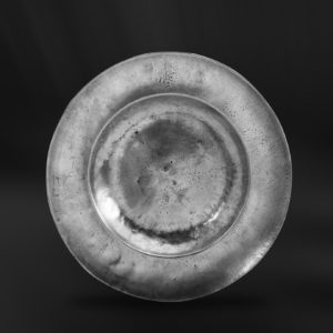 Piatto antico in peltro (Art.256)