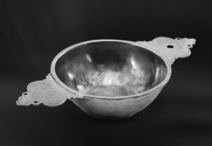 Ciotola in peltro con manici (Art.390)