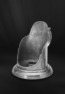 Bugia porta candela in peltro (Art.395.A)