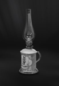 Lampada a petrolio olio in peltro e ceramica (Art.441)