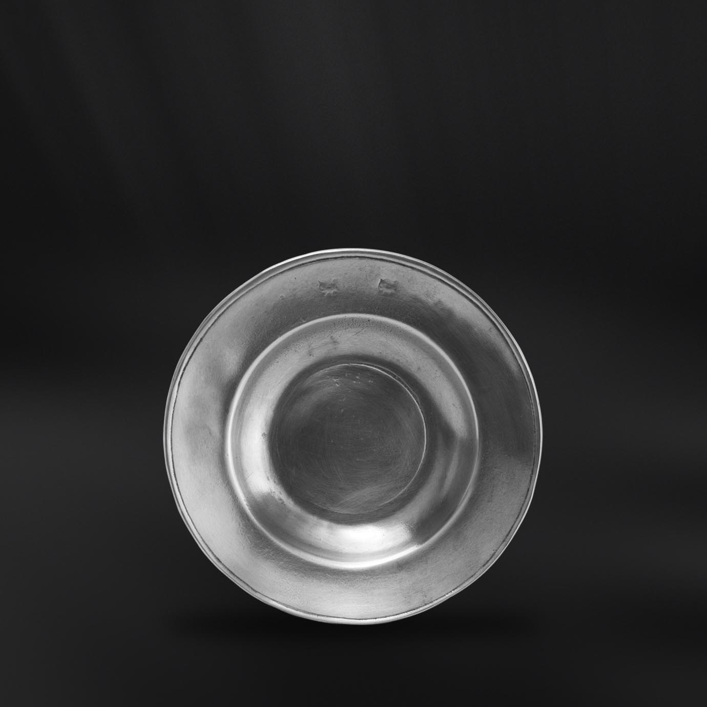 Piattino in peltro (Art.379) Piattino in peltro (Art.379)