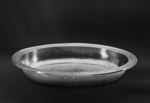 Centrotavola ovale in peltro (Art.525)