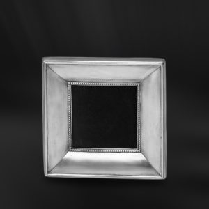 Cornice portafoto quadrata 6x6 in peltro (Art.557)