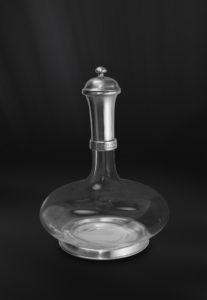 Decanter in peltro e vetro con tappo (Art.626)