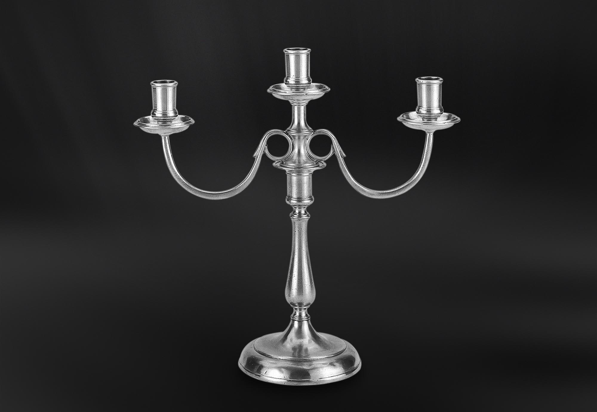 Candelabro in peltro (Art.654) Candelabro in peltro (Art.654)