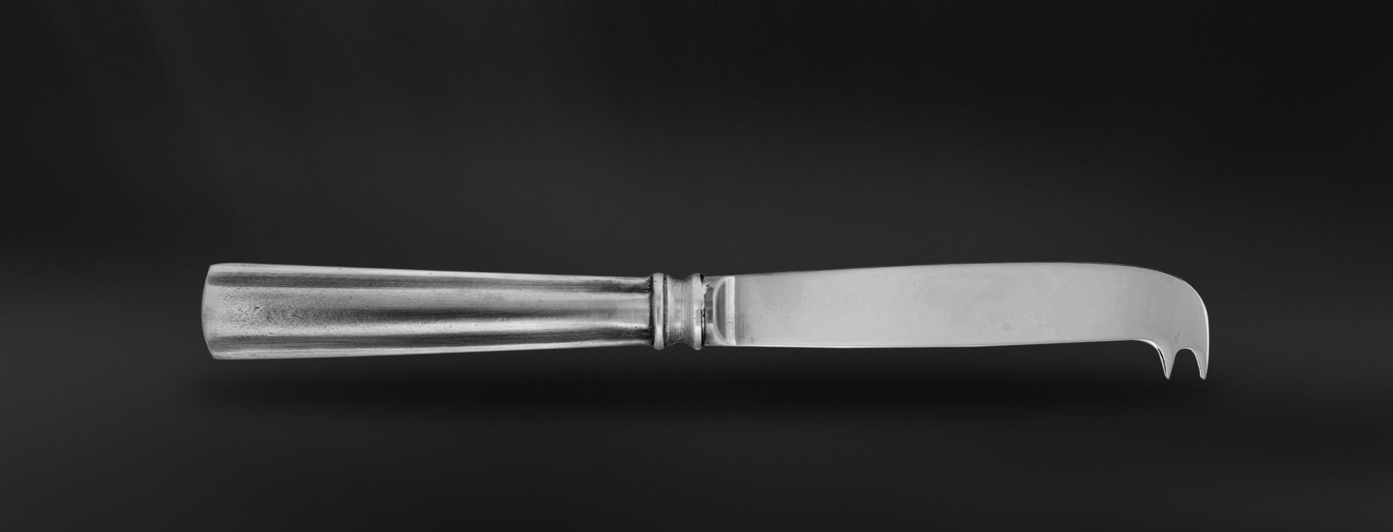 Coltello formaggio posate in peltro e acciaio (Art.684) Coltello formaggio posate in peltro e acciaio (Art.684)