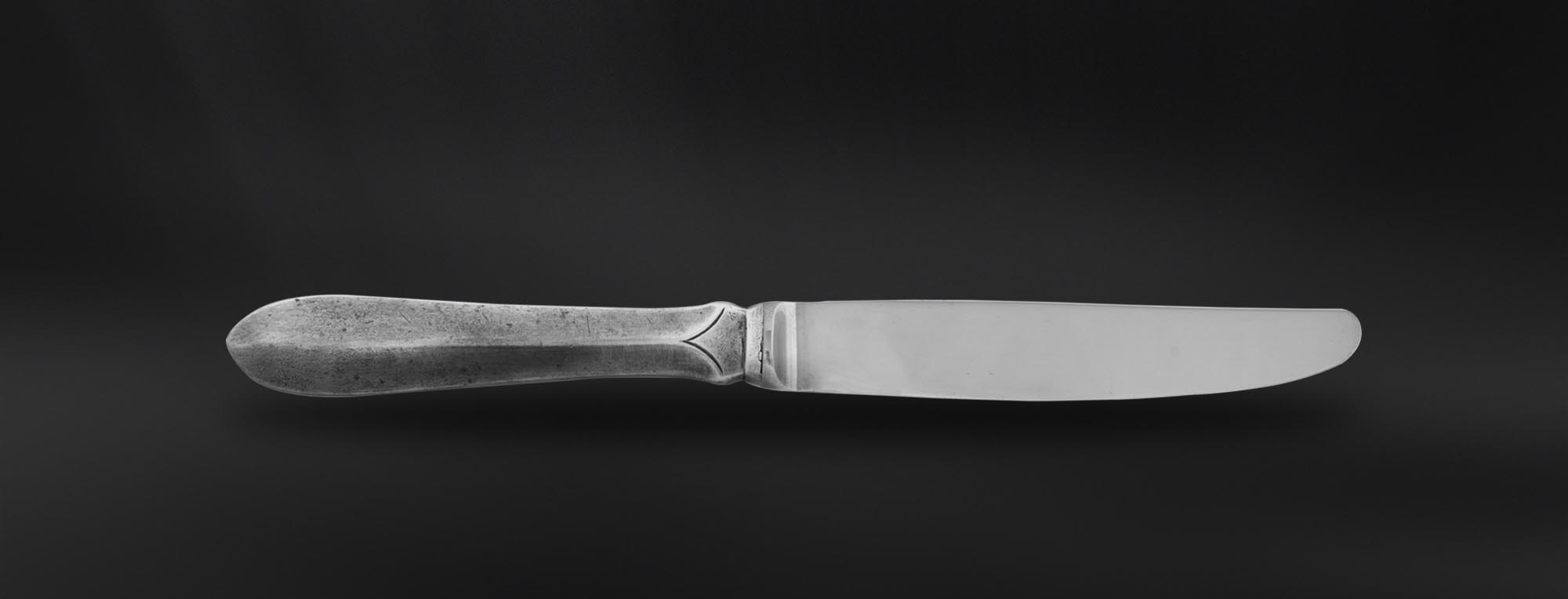 Coltello frutta dessert posate in peltro e acciaio (Art.705) Coltello frutta dessert posate in peltro e acciaio (Art.705)