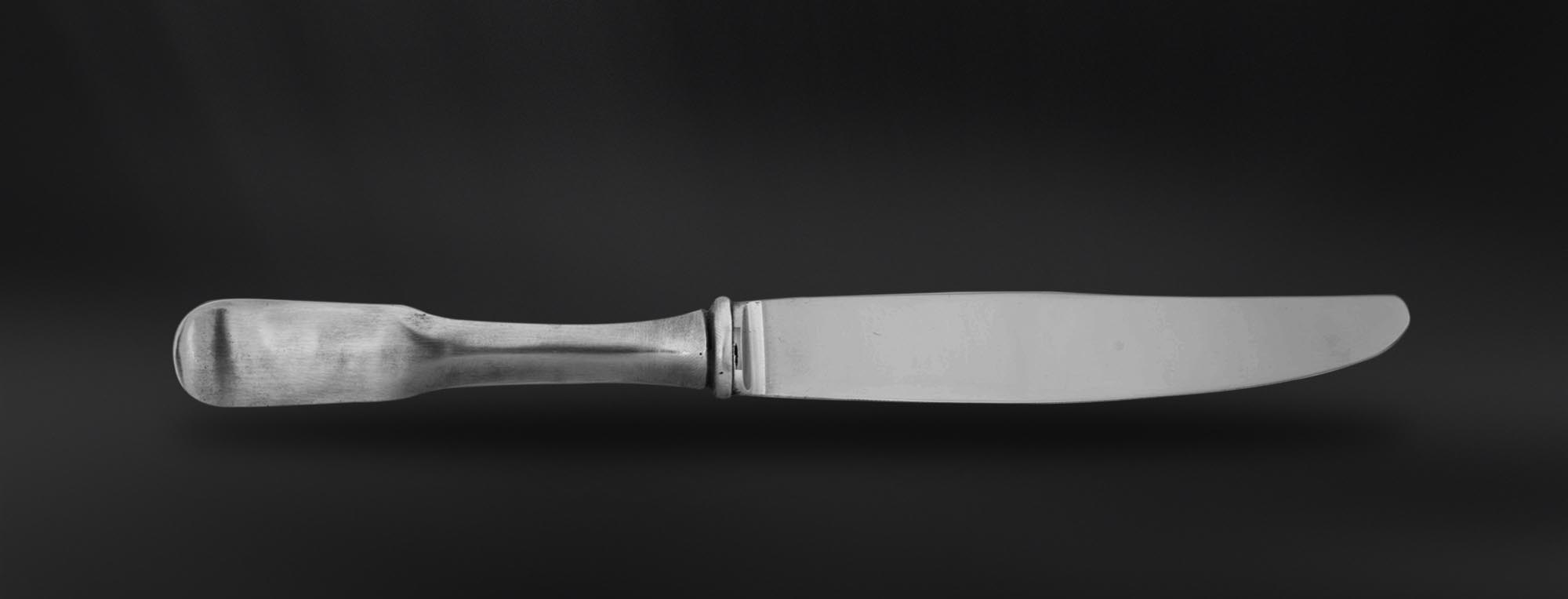 Coltello tavola posate in peltro e acciaio (Art.821) Coltello tavola posate in peltro e acciaio (Art.821)